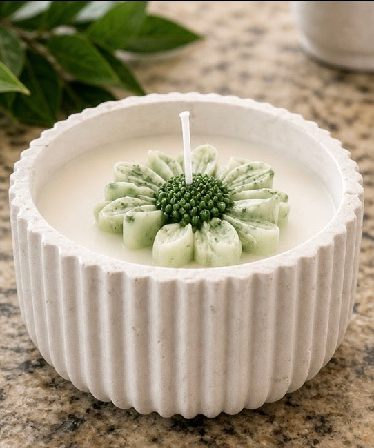 Garden Breeze Candle